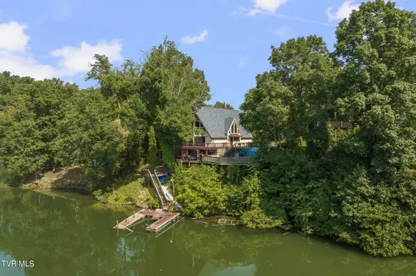 Bluff City, TN 37618,360 Boone Lake CIR