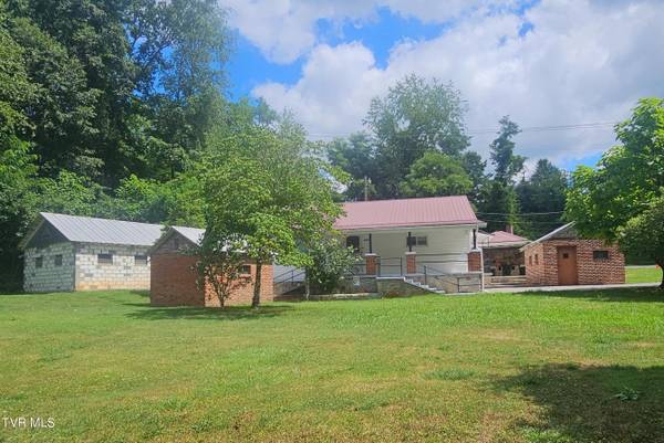 5643 Freeman RD, Wise, VA 24293