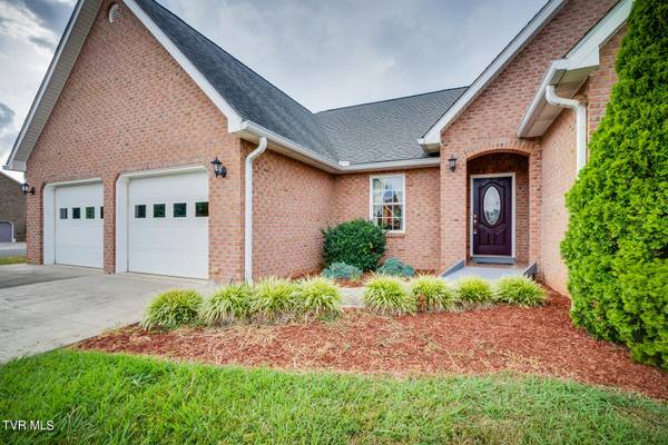 Greeneville, TN 37745,15 Dale CT