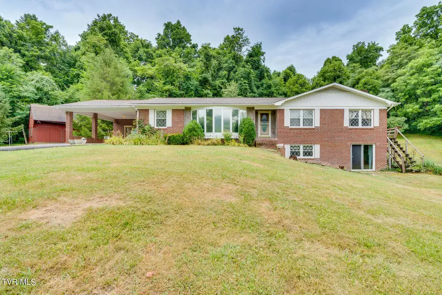 55407 Veterans Memorial HWY, Big Stone Gap, VA 24219