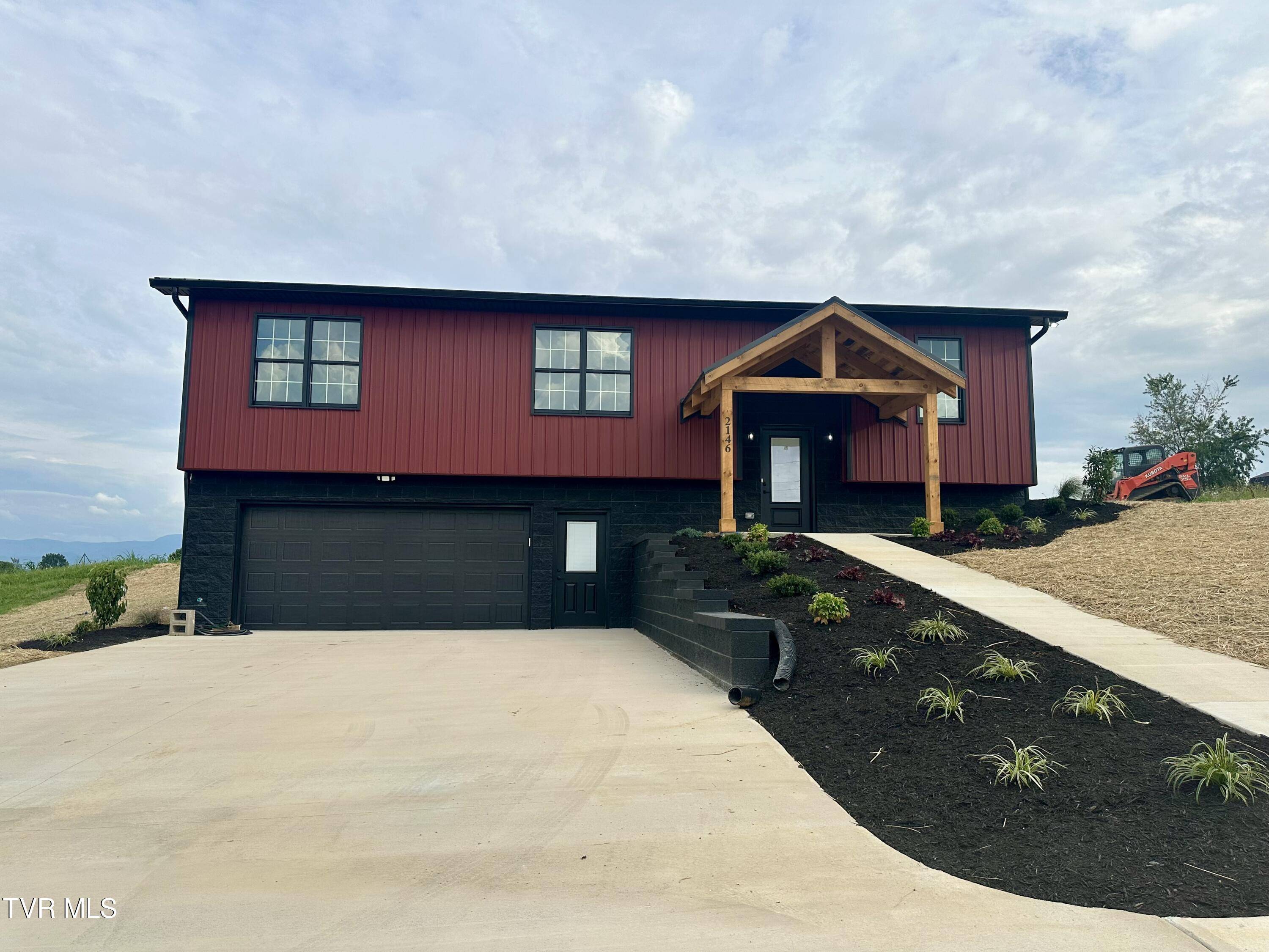 2146 Old Stage RD,  Tusculum,  TN 37745