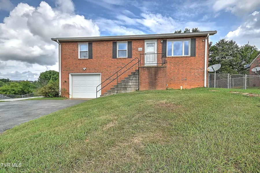 134 Valley PT, Gray, TN 37615