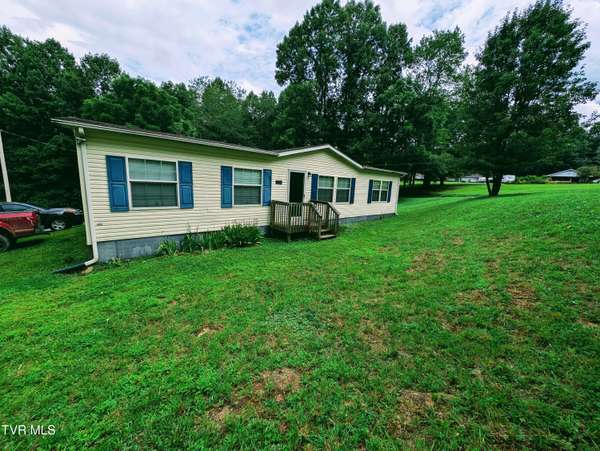 Birchleaf, VA 24220,613 Morgan Anderson LN