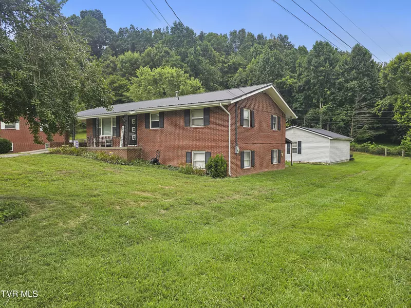 1006 Sylvan CIR, Greeneville, TN 37745