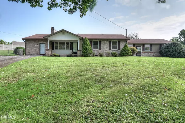 4 Hastings CT, Johnson City, TN 37604