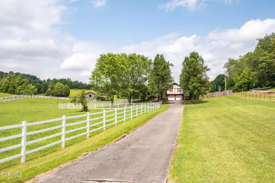 252 Sycamore DR, Jonesborough, TN 37659