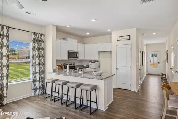 Bristol, TN 37620,115 Raceday Center Dr Unit F-2