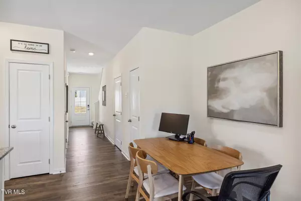 Bristol, TN 37620,115 Raceday Center Dr Unit F-2