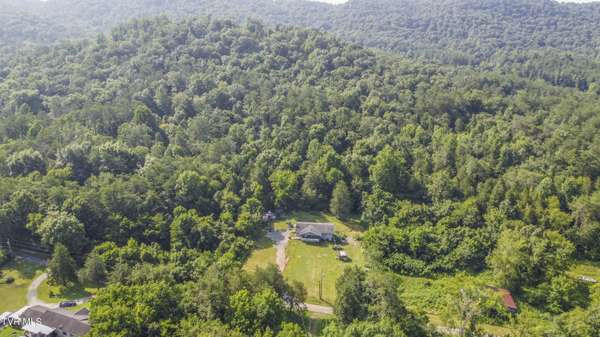 244 Dunville Gap RD, Rutledge, TN 37861