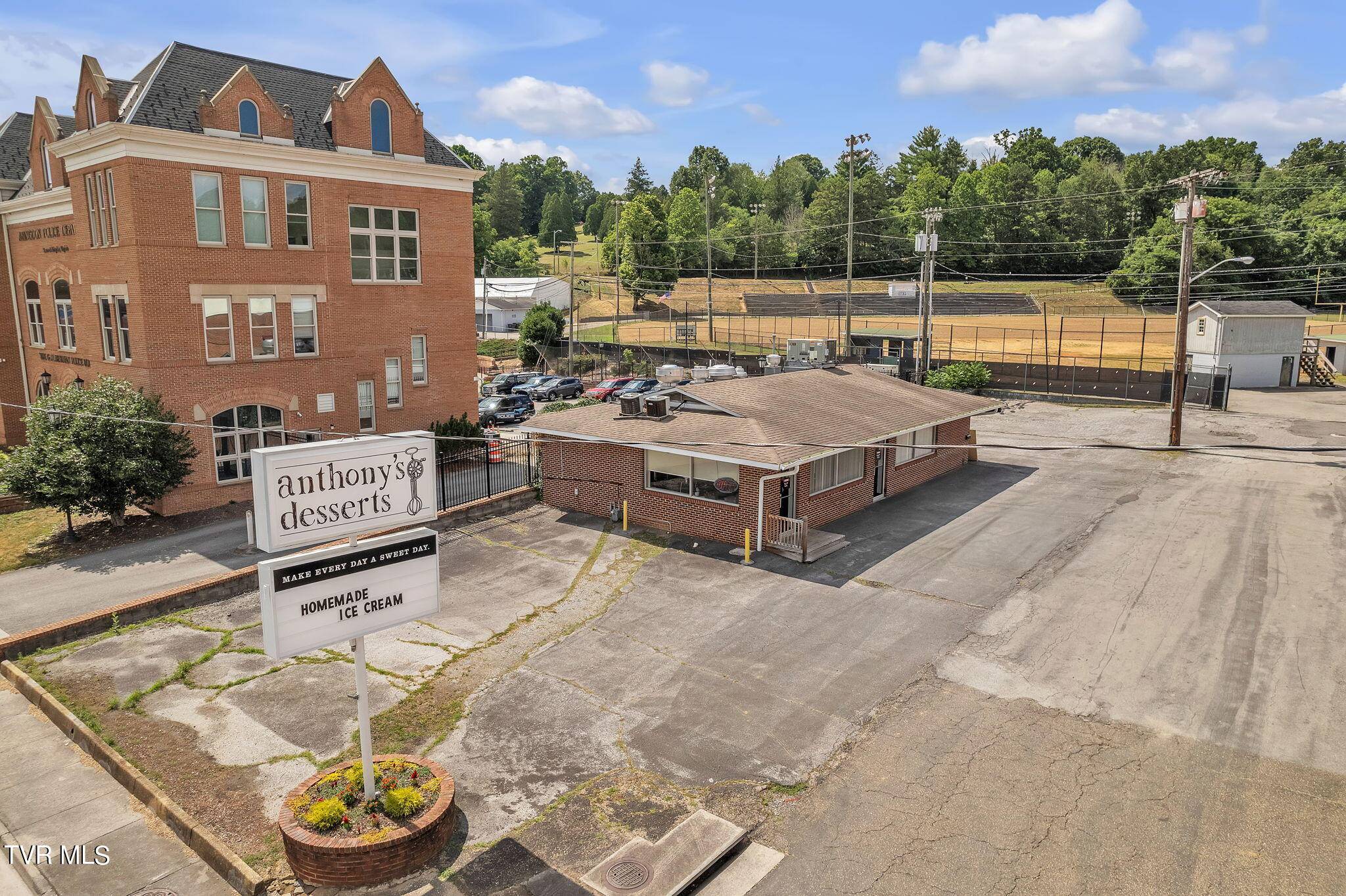 401 Main ST, Abingdon, VA 24210