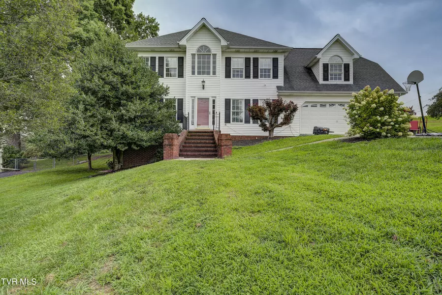 106 Pointe CT, Kingsport, TN 37663