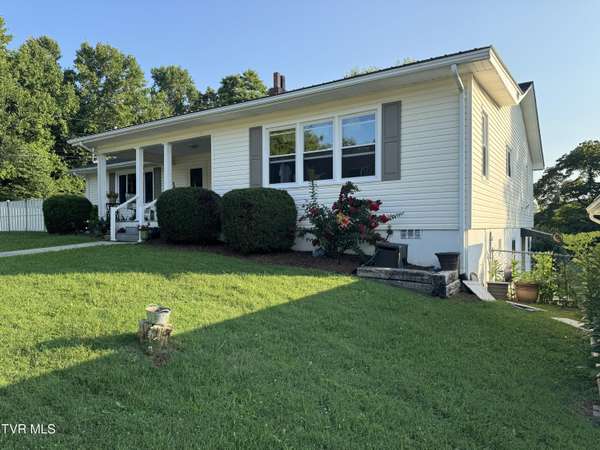 Johnson City, TN 37604,1904 Fork LN