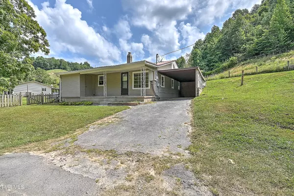 Kingsport, TN 37660,1374 Skelton Bluff RD