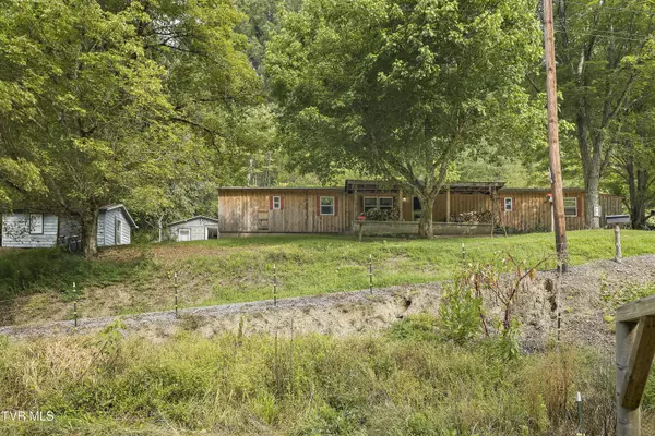 402 Gonce Hollow RD, Eidson, TN 37731