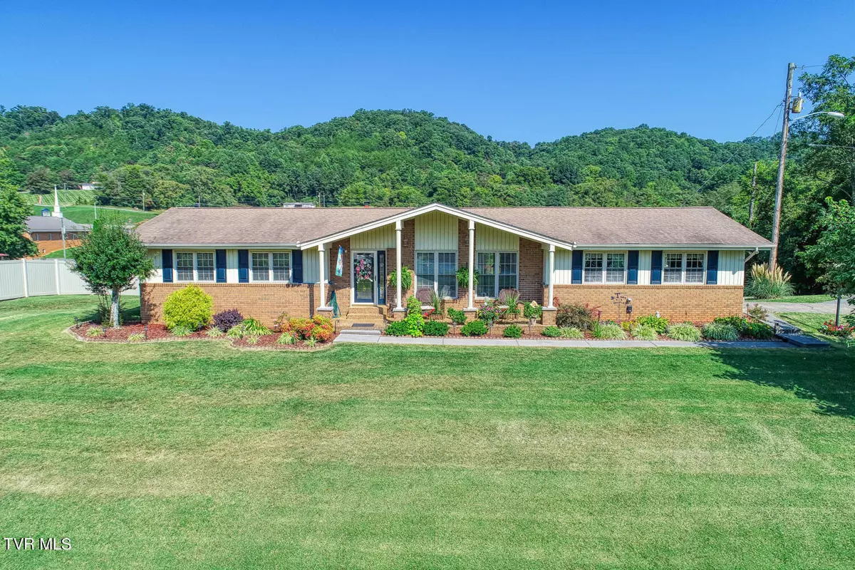 Rogersville, TN 37857,124 Apple LN