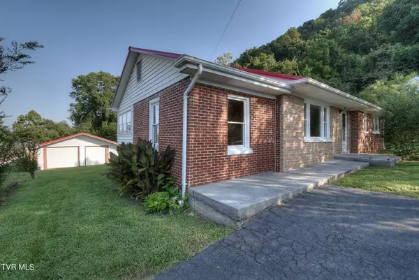 Elizabethton, TN 37643,107 Ingram ST