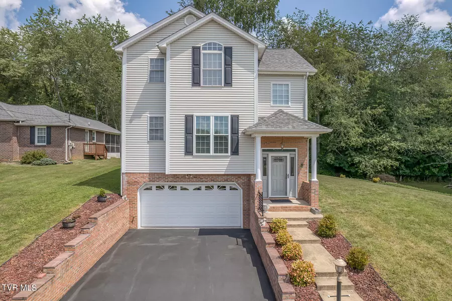 15531 Woodstone CIR, Bristol, VA 24202