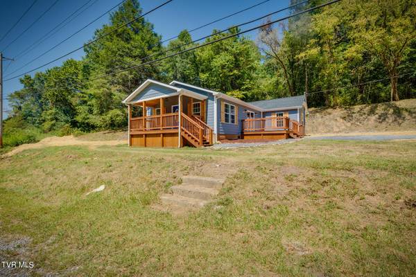 633 Bristol HWY,  Gate City,  VA 24251