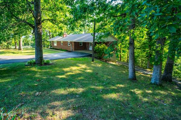 Bristol, TN 37620,101 Wright LN