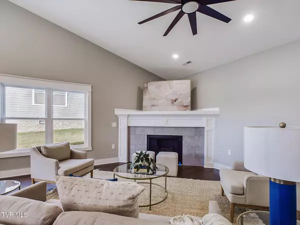 Gray, TN 37615,291 Piper Glen