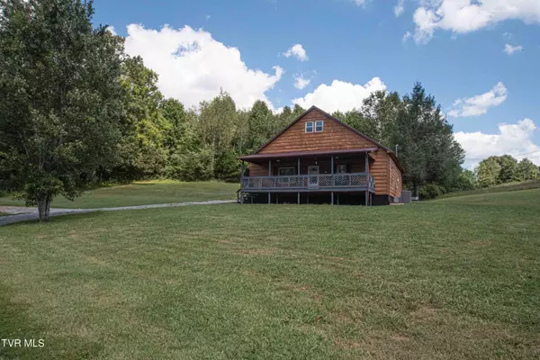 645 Possum Creek RD, Greeneville, TN 37743