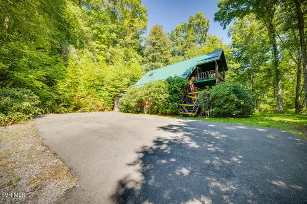 Roan Mountain, TN 37687,110 Shadow Mountain RD