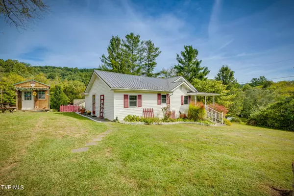 Gate City, VA 24251,123 Military LN