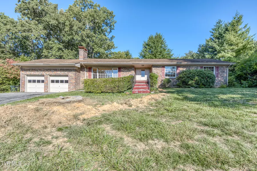 320 Pinecrest Lane LN, Bristol, VA 24201