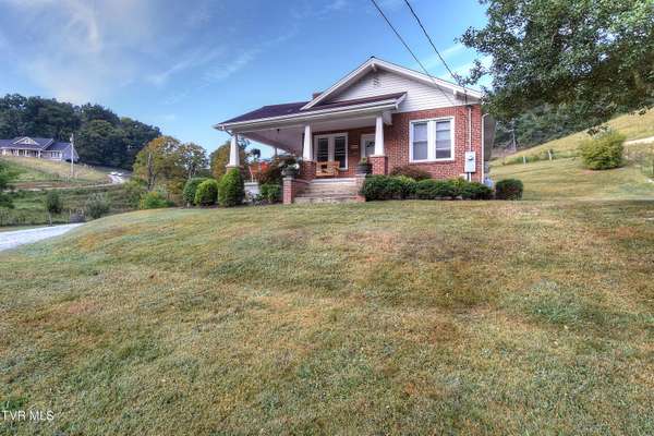 Elizabethton, TN 37643,1579 Bristol HWY