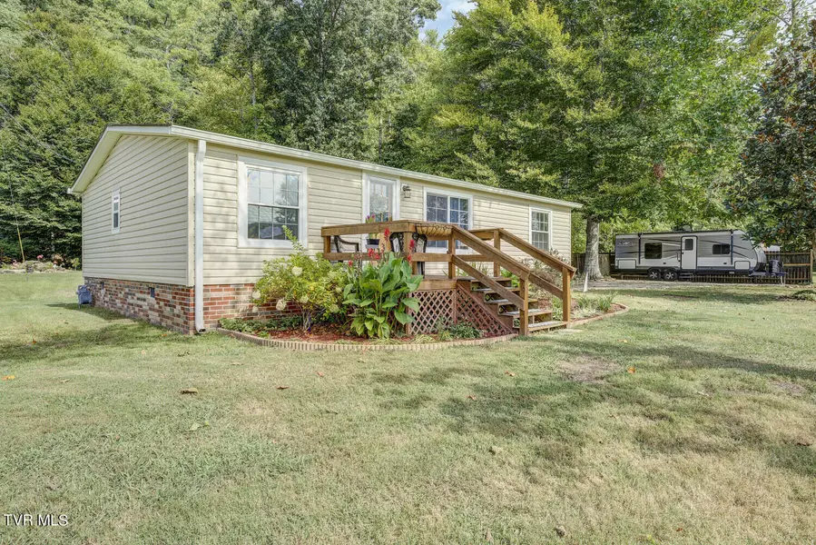 118 Phil Hawkins RD, Unicoi, TN 37692