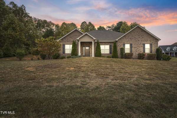 118 Fawnwood CT, Jonesborough, TN 37659