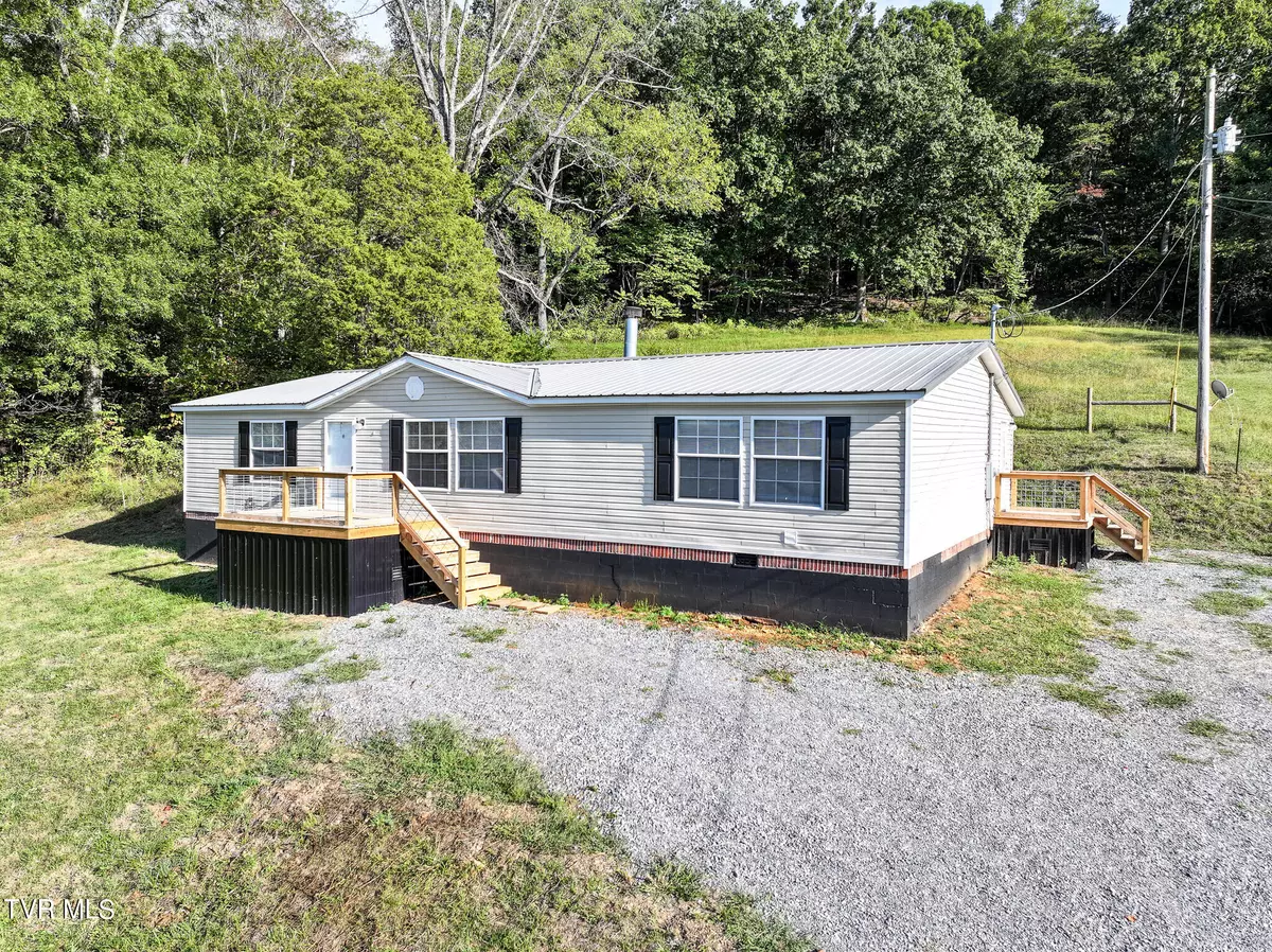 Afton, TN 37616,790 Pines RD