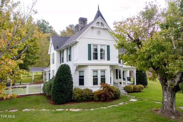 Hiltons, VA 24258,2813 Hilton RD