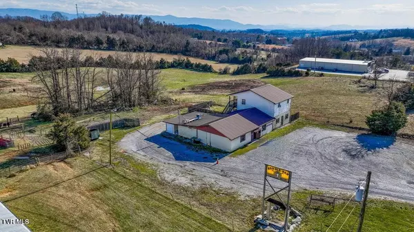 8310 Andrew Johnson HWY, Chuckey, TN 37641