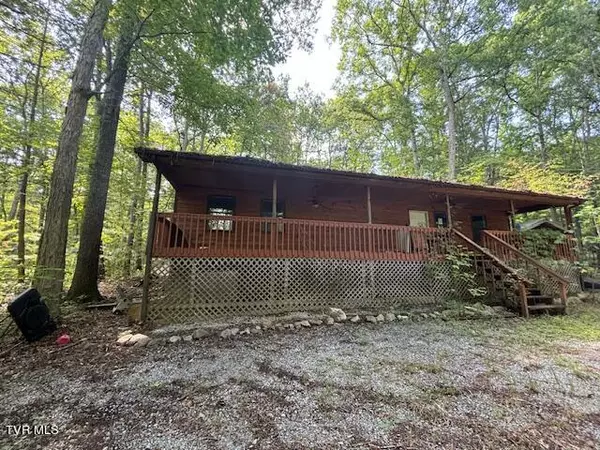 3386 Laurelwood RD, Cosby, TN 37722