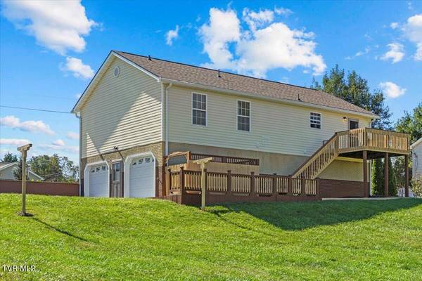 Jonesborough, TN 37659,141 Kanes CT