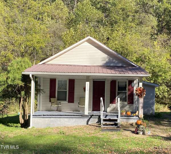 32222 Old Saltworks RD, Meadowview, VA 24361