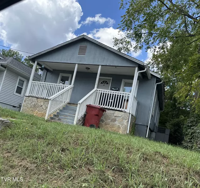 304 Chilhowie AVE, Johnson City, TN 37604