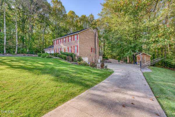 Blountville, TN 37617,304 Cain DR