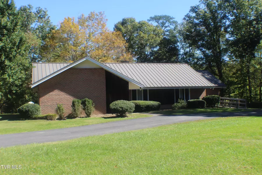 4003 Leaning Pine RD, Kingsport, TN 37660