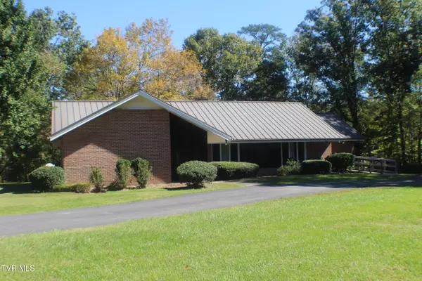 4003 Leaning Pine RD, Kingsport, TN 37660