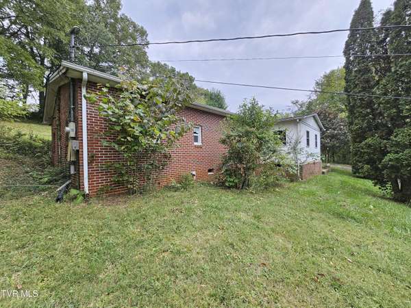 Elizabethton, TN 37643,236 Old Watauga RD