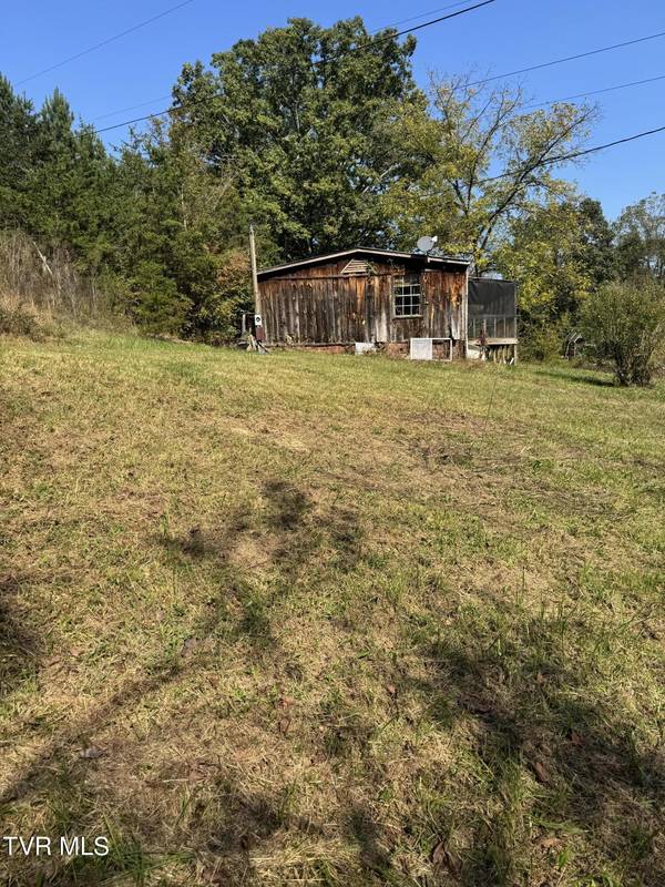 Russellville, TN 37860,2272 Mullins RD