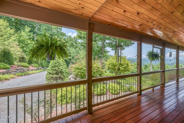 Roan Mountain, TN 37687,315 Roan Springs LN