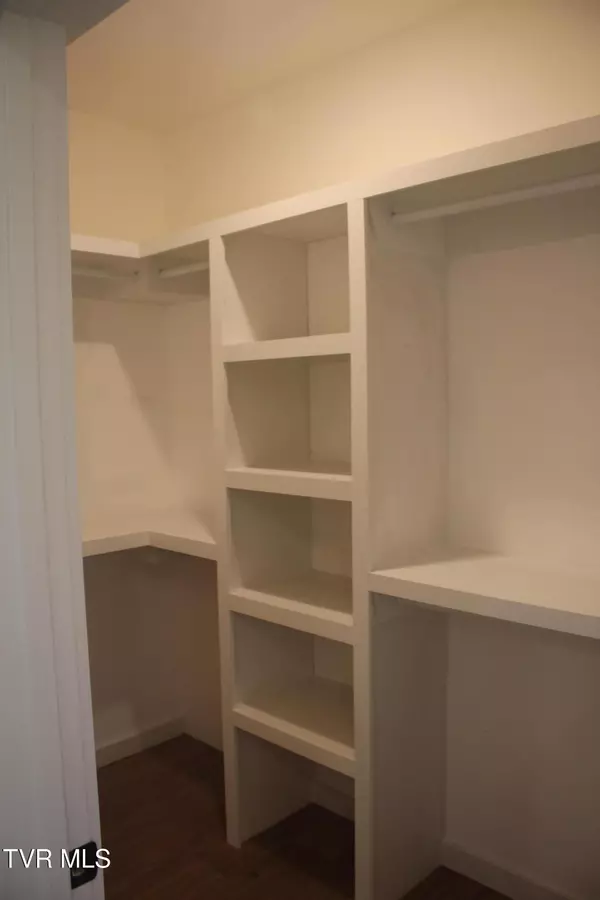 Gray, TN 37615,133 Dry Kiln CT