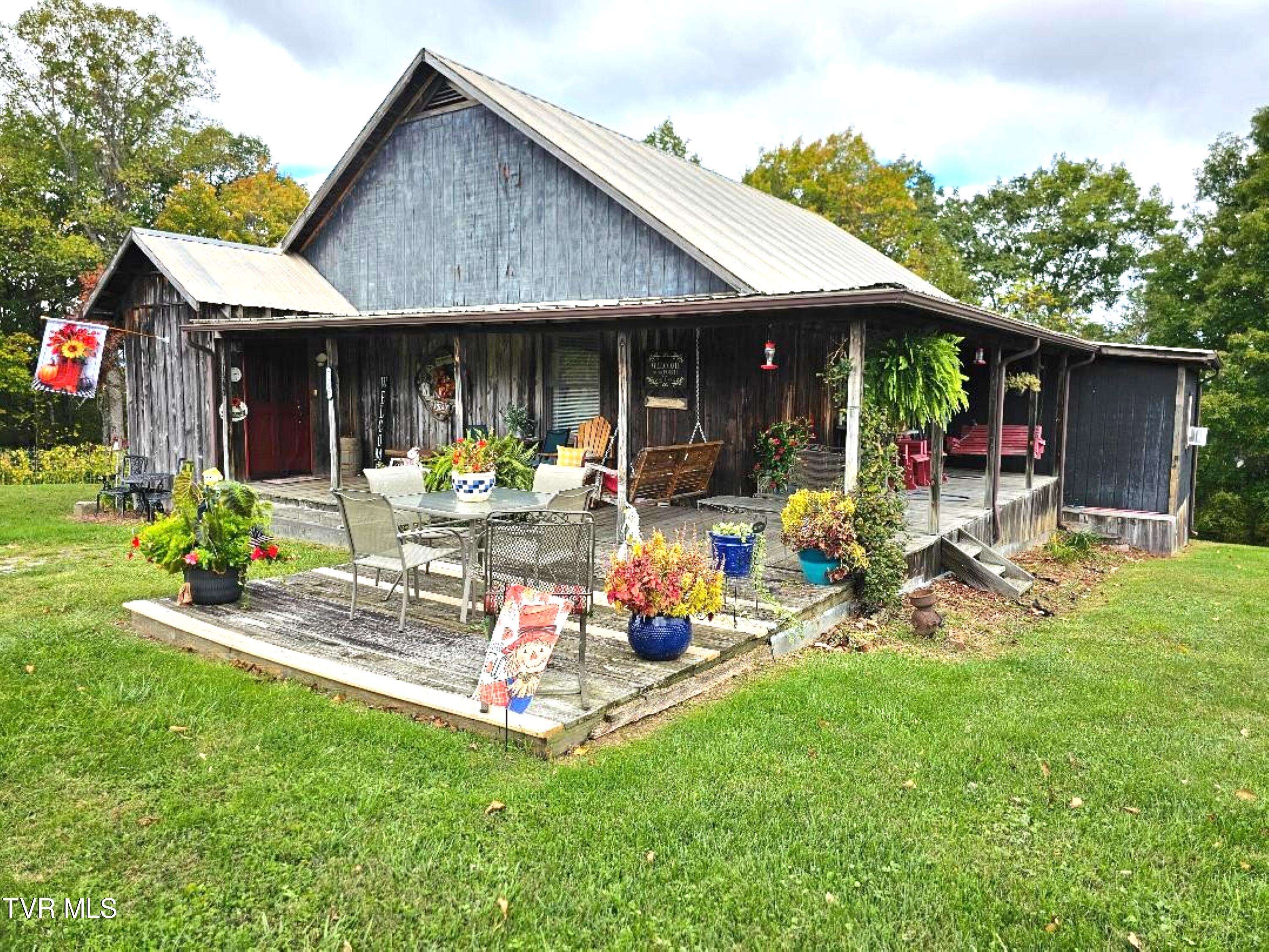Wise, VA 24293,7503 Strawberry Mountain RD