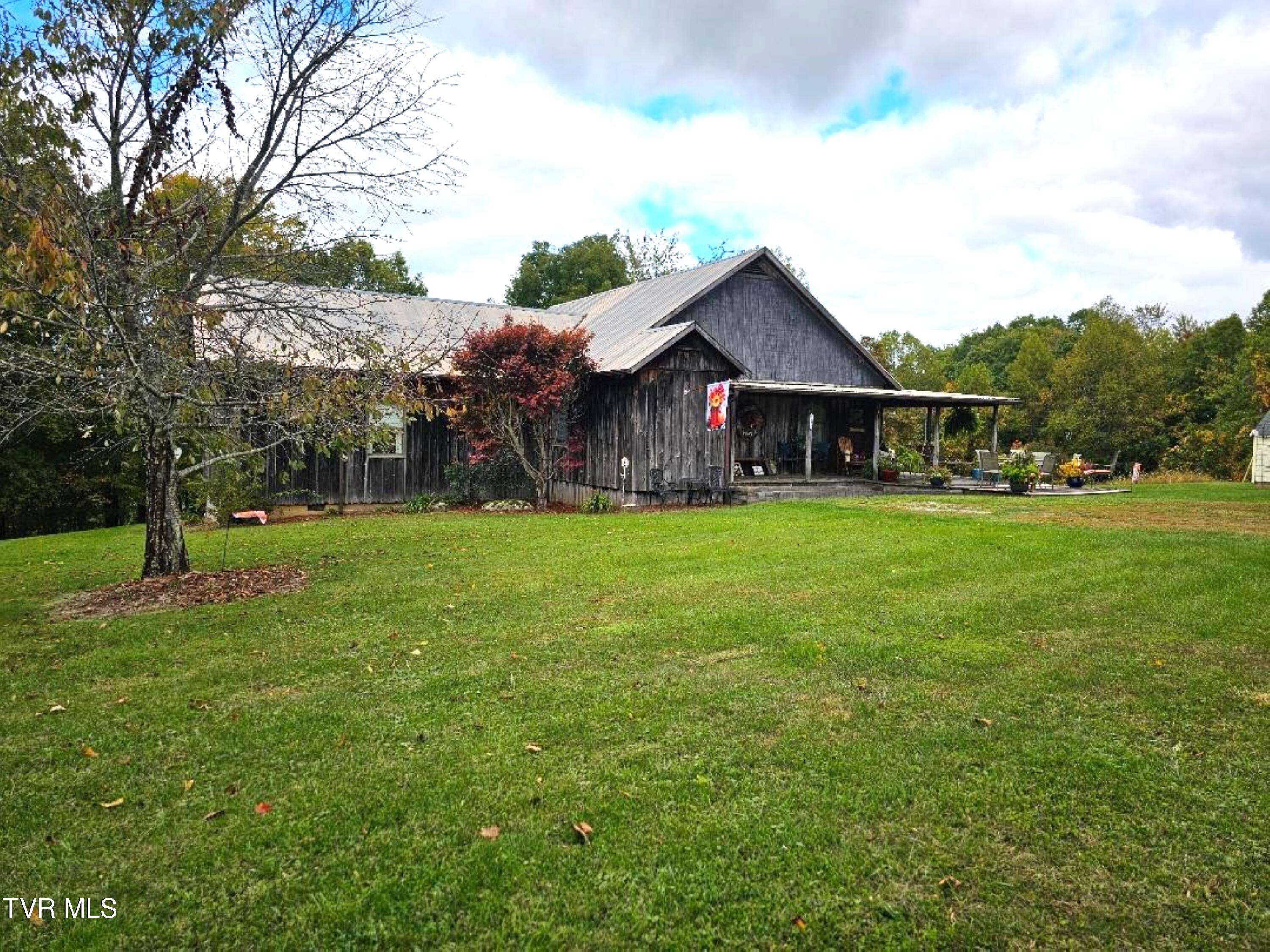 Wise, VA 24293,7503 Strawberry Mountain RD