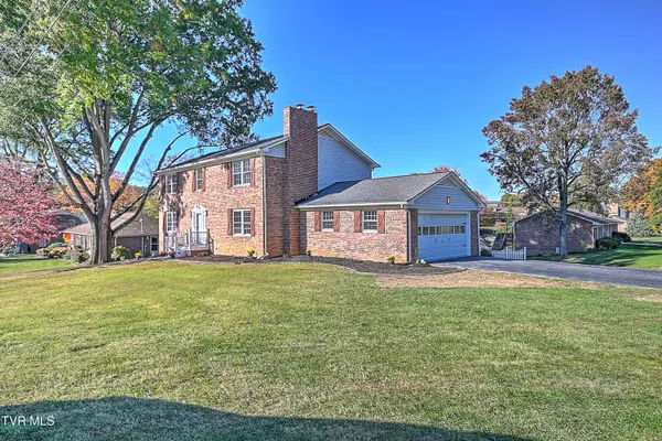 309 Coralwood DR,  Kingsport,  TN 37663