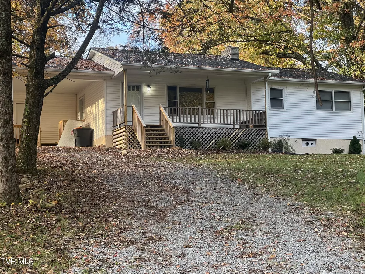 Elizabethton, TN 37643,119 Forest DR