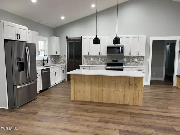 Greeneville, TN 37743,210 Emperor LN